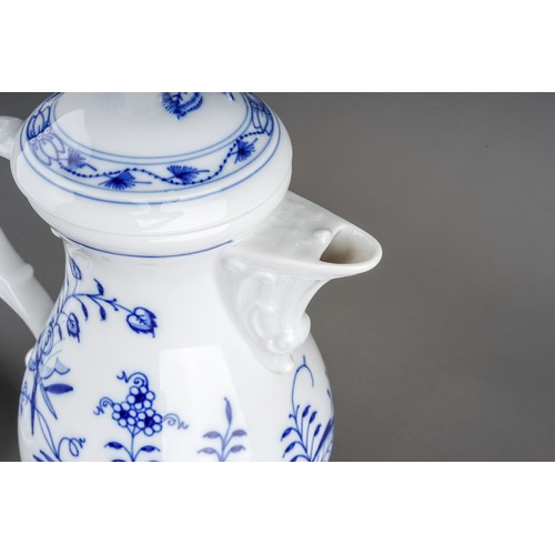 472 - A Meissen Chinoiserie blue and white coffee set to include 18th Century style pear chased coffee pot... 