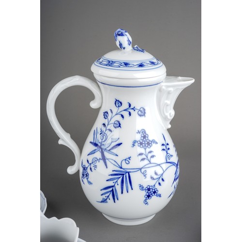 472 - A Meissen Chinoiserie blue and white coffee set to include 18th Century style pear chased coffee pot... 