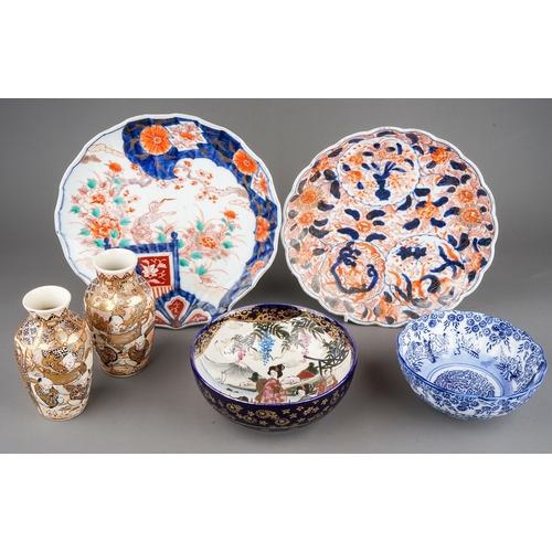 477 - Two Chinese Imari scalloped dishes, one decorated with lion jumping on a balcony, the other with flo... 