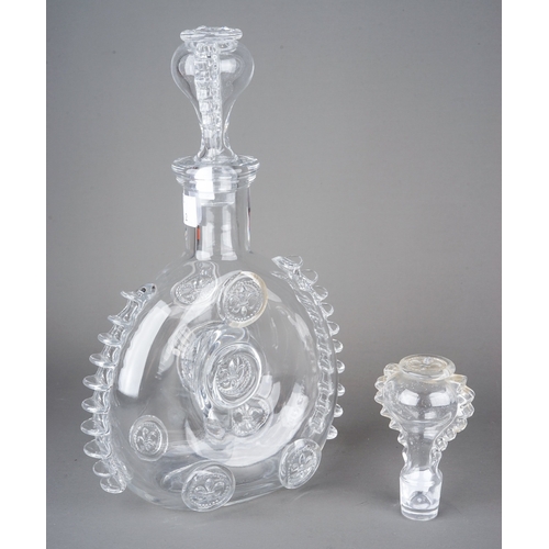 560 - An empty E.Remy Martin & Co cognac glass decanter made by Baccarat, France with fleur-de-lis panels ... 