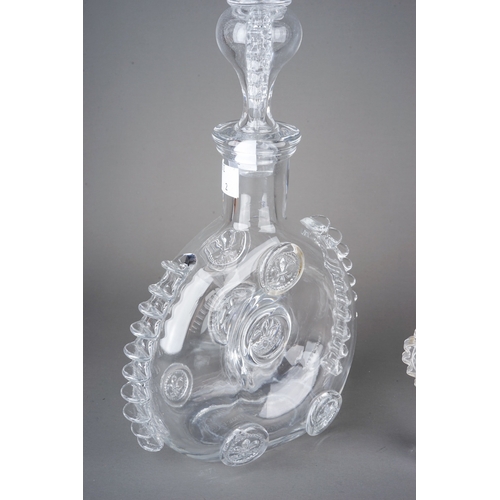 560 - An empty E.Remy Martin & Co cognac glass decanter made by Baccarat, France with fleur-de-lis panels ... 