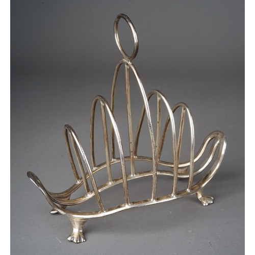 568 - A George V silver five bar toast rack, loop handle on four paw feet, hallmarked by Roberts & Belk, S... 