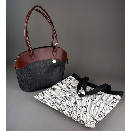 145 - A Mulberry style handbag, the black leather effect and dark brown leather trim exterior with checked... 