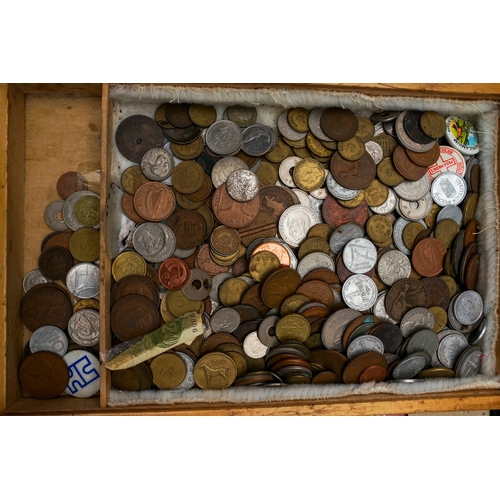 91A - A collection of coins, banknotes and medals, the n=medals comprise a George V WWI 1914-1918  medal a... 