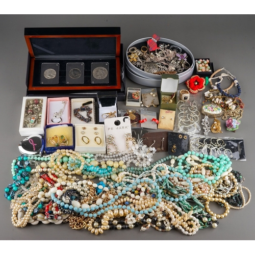 19 - Costume jewellery - beads, chains, brooches, rings, earrings, faux pearls; USA coins, etc