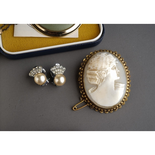 30 - Costume jewellery, including a marcasite brooch and clip-on earrings; Wedgwood Jasperware pendant in... 