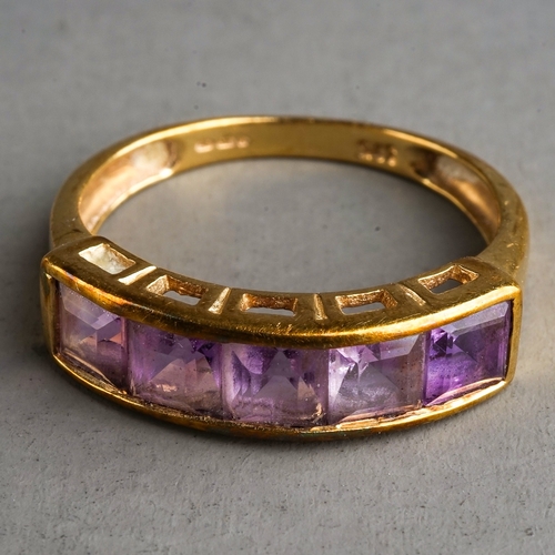 55 - 9 ct gold amethyst ring, 1.9 g, UK size N