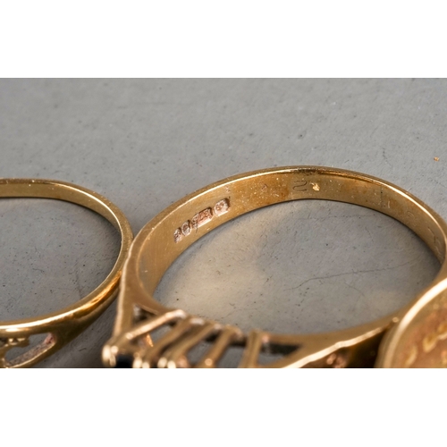 67 - Five gold rings, marked for 9 ct. Gross weight 12.9 g