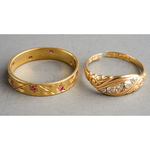 68 - Two 18 ct gold rings, one with a cut shank. Gross weight 4.9 g