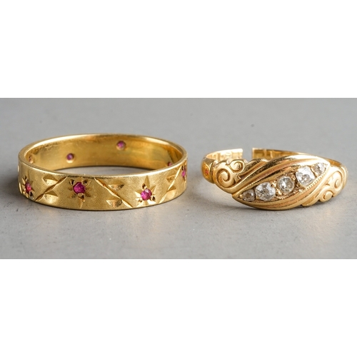 68 - Two 18 ct gold rings, one with a cut shank. Gross weight 4.9 g