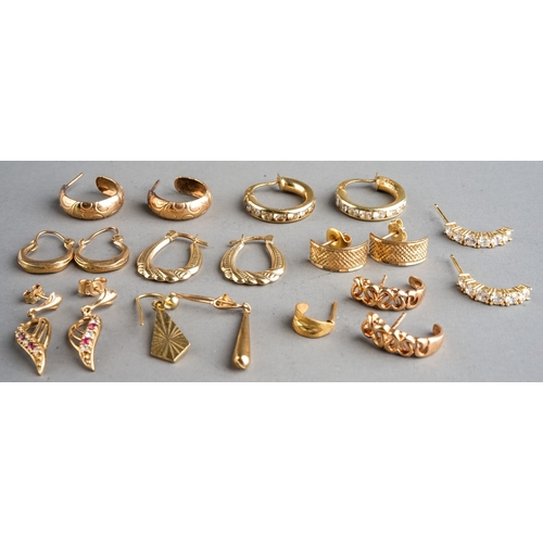 73 - Collection of 9 ct gold earrings, gross weight 14 g