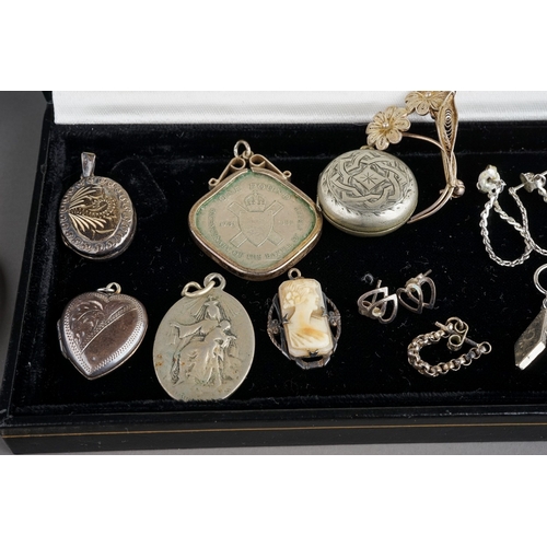 75 - Collection of silver and white metal jewellery, gross weight 110 g