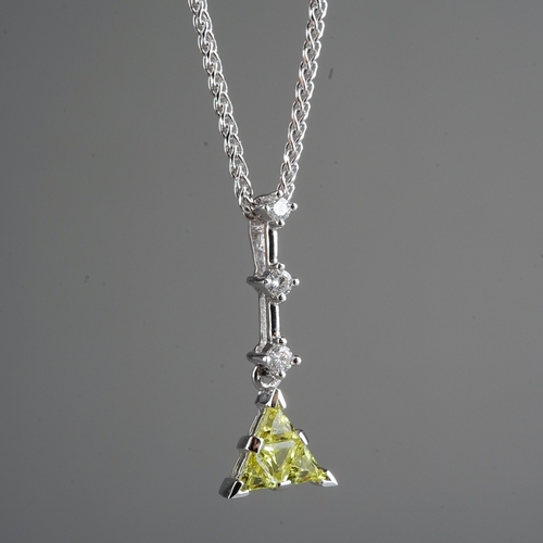 83 - 18 ct white gold necklace with an 18ct gold pendant set with diamonds and peridot (gross weight 3.9 ... 