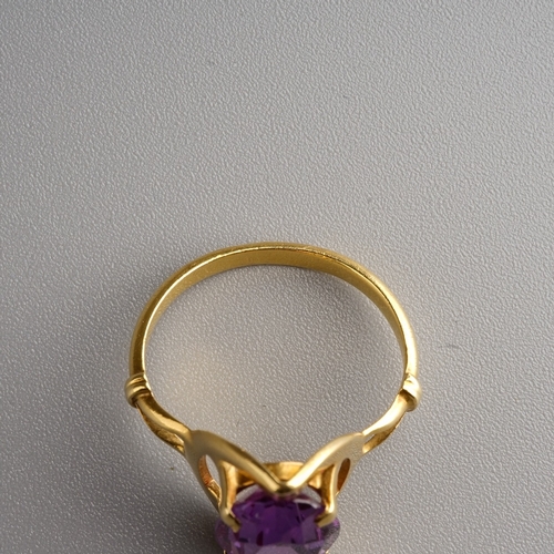 90 - 18ct Russian gold and Amethyst Ring, marked to shank, UK size  L , gross weight 3.7g