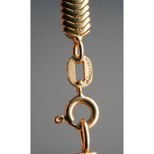 92 - 9ct gold necklace, marked to clasp (total weight 11.8g)