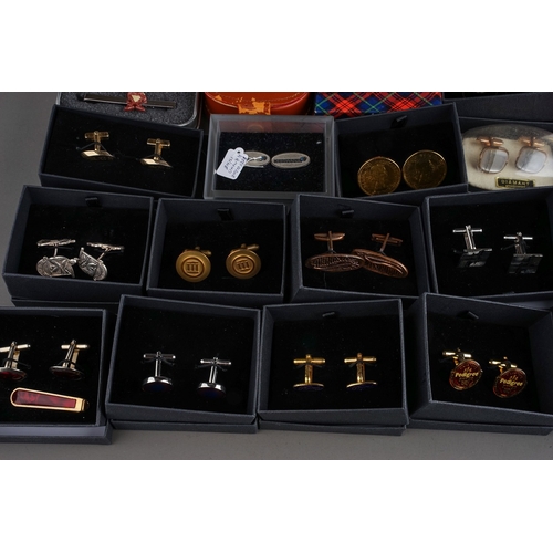 100 - A large quantity of gent's cufflinks and shirt studs, including gold plated, rolled gold, Armani; et... 