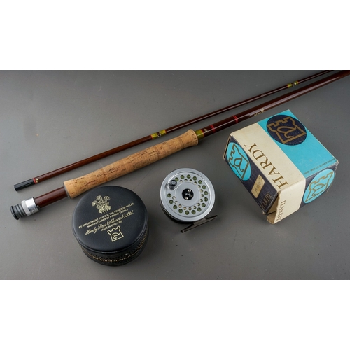 571 - A cased Hardy Bros 'The Viscount 130 Mark II' fishing reel, diameter 8cm, in a Hardy 'Princess' box,... 