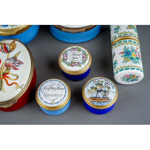 580 - A collection of eleven enamel boxes by Halcyon Days, Staffordshire Enamels and Crummles, including t... 