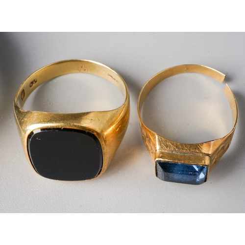 38 - A gentleman's 9ct yellow gold and onyx signet ring, size N, gross weight approx 3.7g; a yellow gold ... 