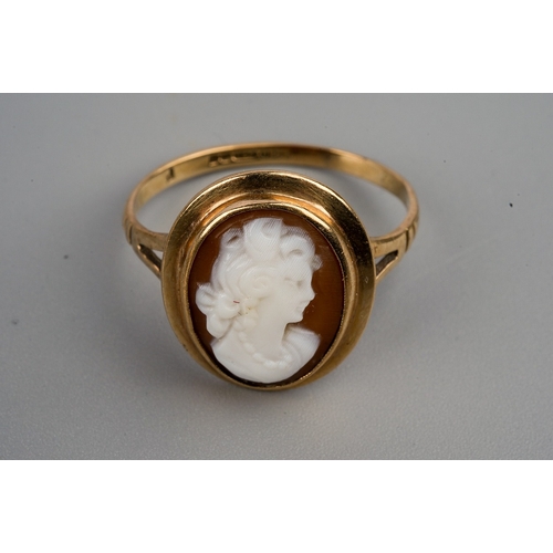 72 - An Italian 9k yellow gold and cameo brooch; together with a 9ct yellow gold and cameo ring, size Q, ... 