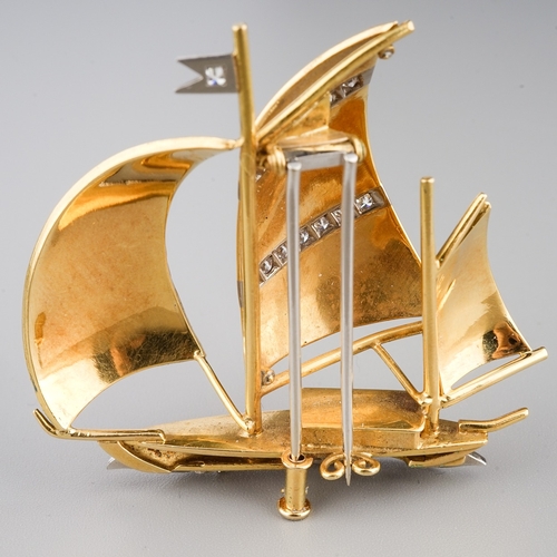 80 - Enamel and Diamond Yacht brooch three sails 18ct gold