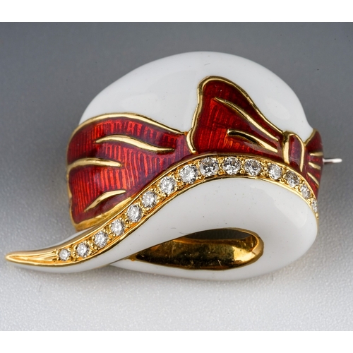 81 - Enamel Hat and diamond brooch 18ct