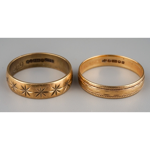 88 - Two 9ct yellow gold rings, engraved detail, sizes M and O, total gross weight approx 3.9g