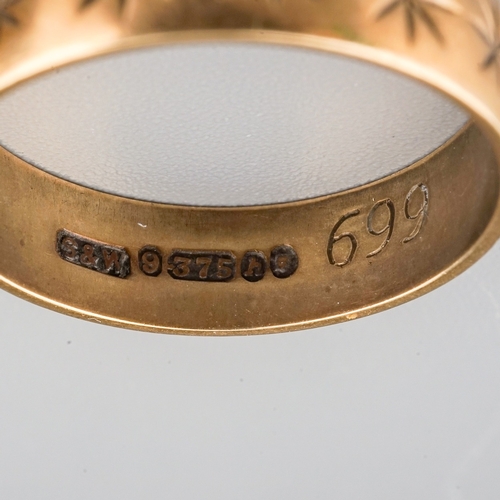 88 - Two 9ct yellow gold rings, engraved detail, sizes M and O, total gross weight approx 3.9g