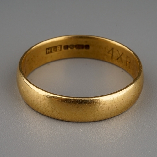 90 - An 18ct yellow gold ring, size L1/2, gross weight approx 2.9g