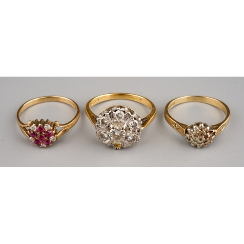 111 - An 18ct yellow gold and diamond cluster ring, size L1/2, gross weight approx 4.3g; a 9ct yellow gold... 