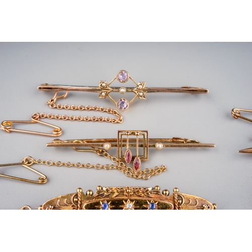 112 - A collection of Victorian and Edwardian gold bar brooches, including two 15ct yellow gold (one set w... 