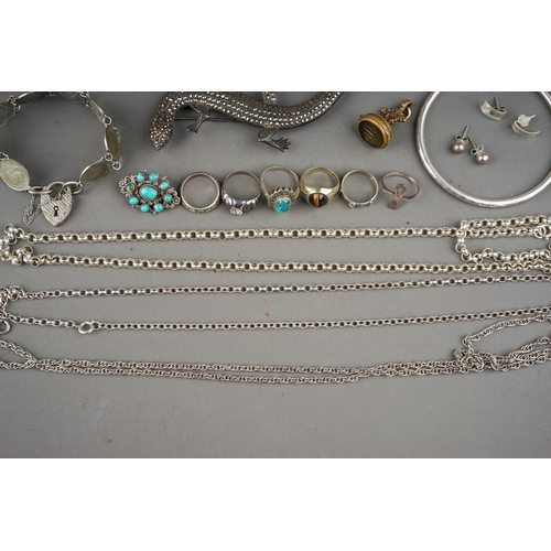 131 - Quantity of silver and white metal jewellery to include rings, earrings, brooches, marcasite large l... 