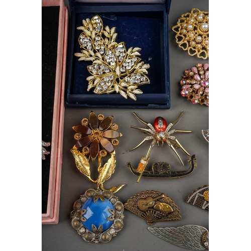 234 - Costume jewellery, including brooches, Arts and Crafts pewter and ceramic brooch; Victorian and late... 