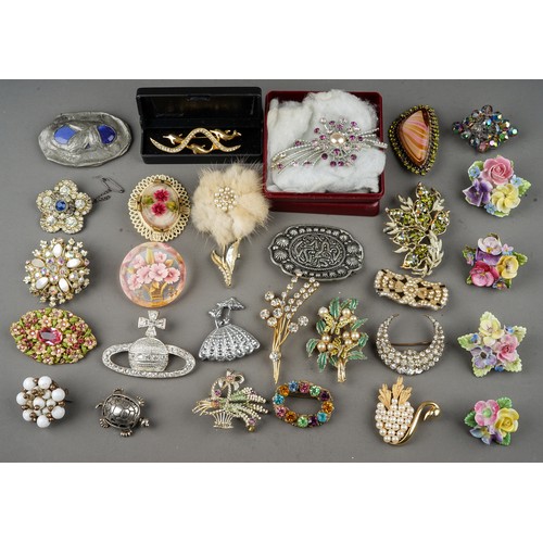 234 - Costume jewellery, including brooches, Arts and Crafts pewter and ceramic brooch; Victorian and late... 