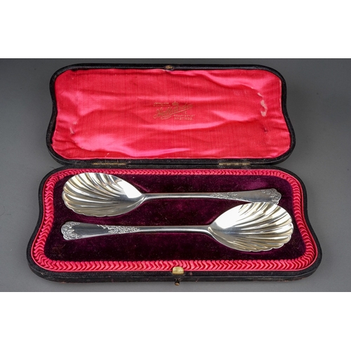 263 - London 1906 cased Sterling Silver serving spoons