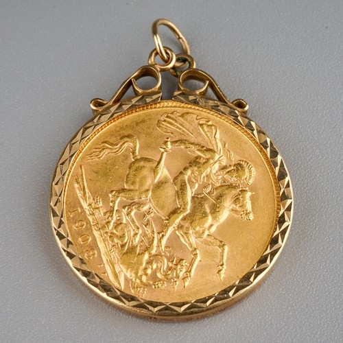 316 - 1908 full sovereign in 9 ct gold mounts, gross weight 9.3g