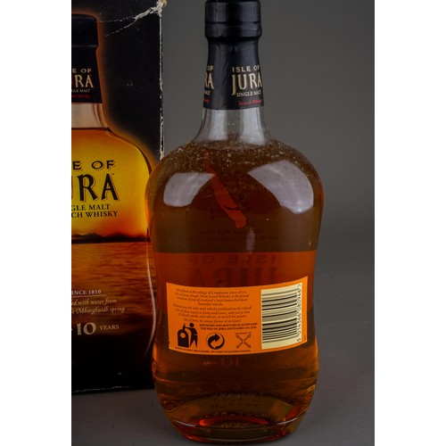 322 - A boxed bottle of 10 year old Isle of Jura single malt whisky, 70cl, 40% vol, box and bottle have ev... 