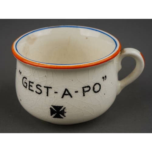 341 - A Fieldings WW2 anti-German miniature chamber pot, printed with cartoon of Hitler to the interior, t... 