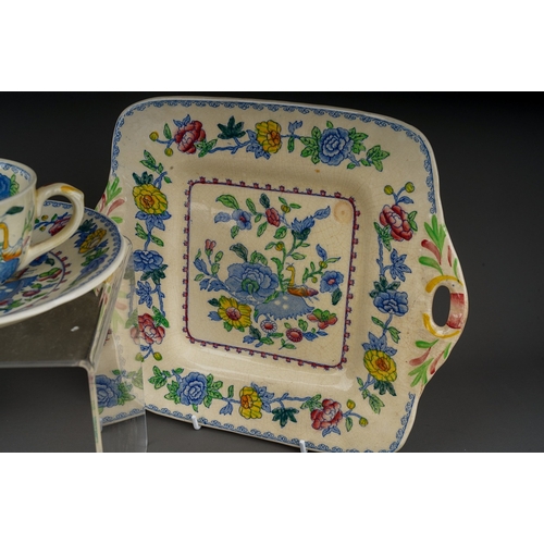 363 - A small quantity of Masons 'Regency' pattern dinner wares, including soup coupes and saucers, tea pl... 