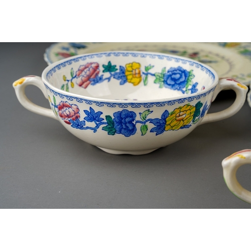 363 - A small quantity of Masons 'Regency' pattern dinner wares, including soup coupes and saucers, tea pl... 