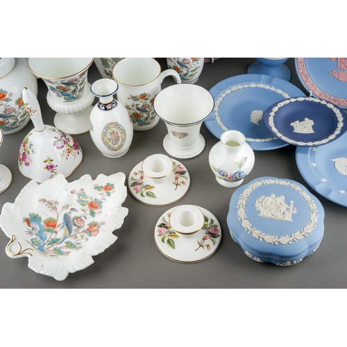 368 - A collection of Wedgwood jasperware and bone china, the jasperware to include a lilac 22.5cm plate, ... 