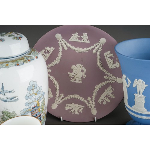 368 - A collection of Wedgwood jasperware and bone china, the jasperware to include a lilac 22.5cm plate, ... 