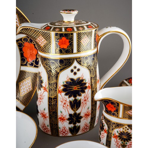 393 - A Royal Crown Derby Imari 1128 pattern twenty two piece tea set, comprising hot water jug and cover,... 