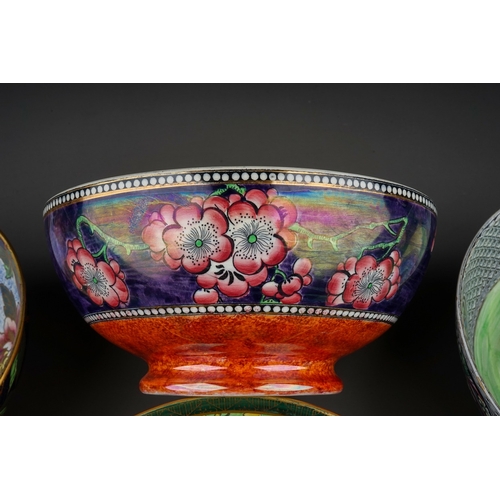 418 - Four Maling lustre ware Chinoiserie style bowls to include: 
1. 