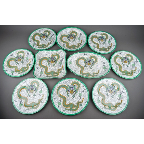 430 - A Copeland Late Spode ten piece dessert service printed and tinted with a green dragon on a crackle ... 