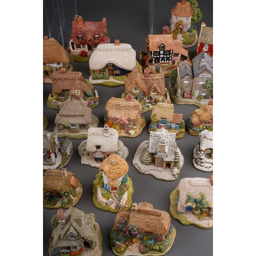 470 - Large collection of Lilliput lane houses to include Saxon cottage, Lakeland Christmas collection, ap... 