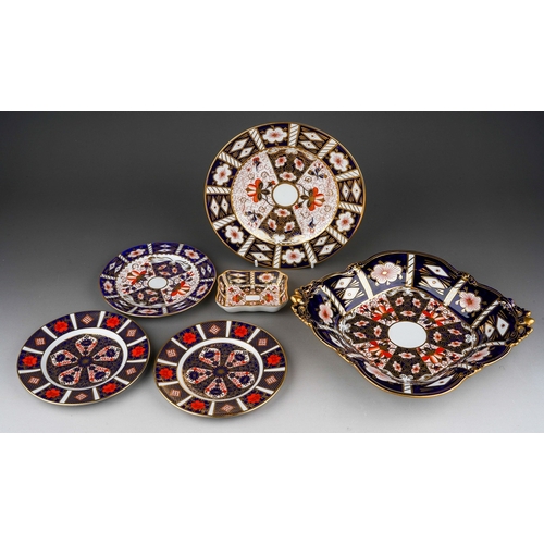 474 - Collection of Royal Crown Derby porcelain to include 2451 footed serving dish and plates and 2 1128 ... 