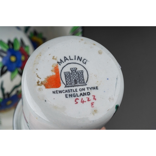 480 - A Maling pottery 