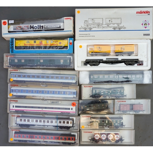 522 - One tray of mainly Fleishmann and Marklin HO scale boxed European outline wagons and coaches