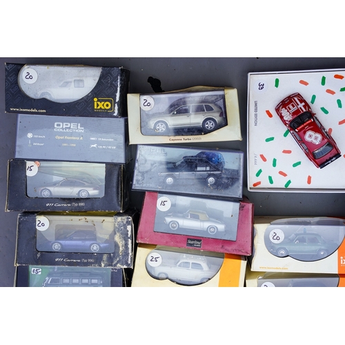 535 - One tray of modern diecast model vehicles by Auto Art, IXO, Starline etc Boxes water damaged